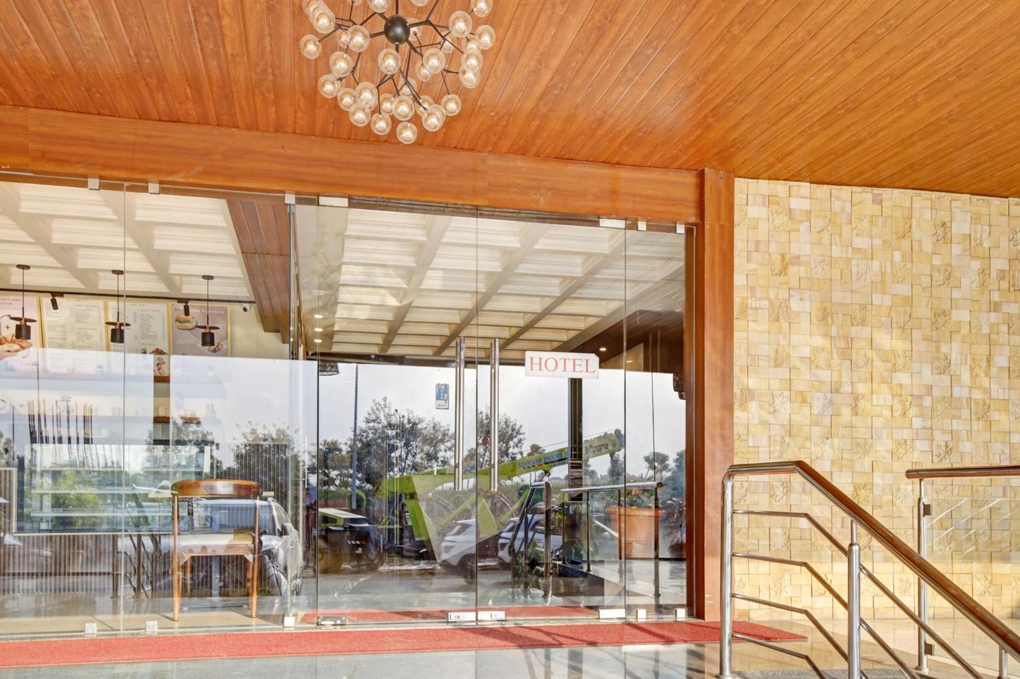 Hotel Passport Inn Yelahanka Exterior photo