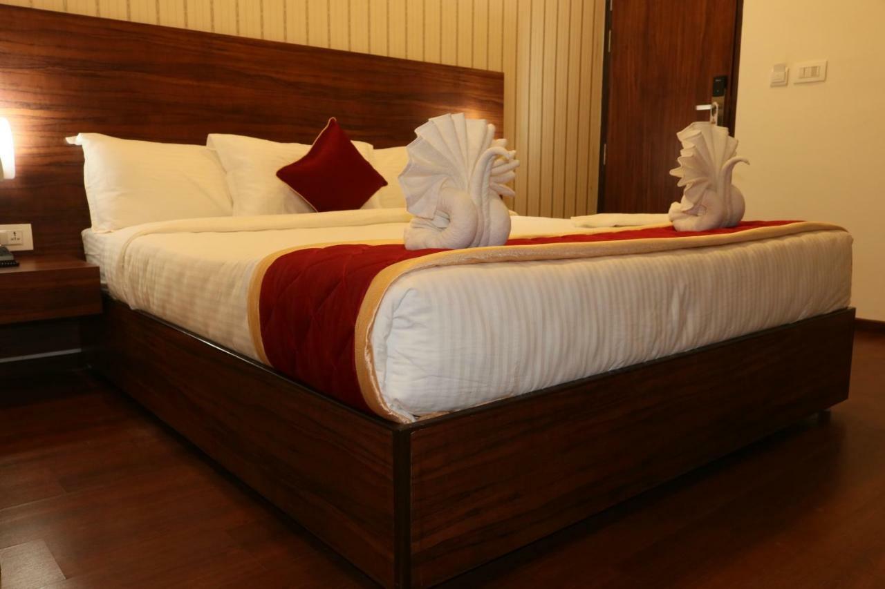 Hotel Passport Inn Yelahanka Exterior photo